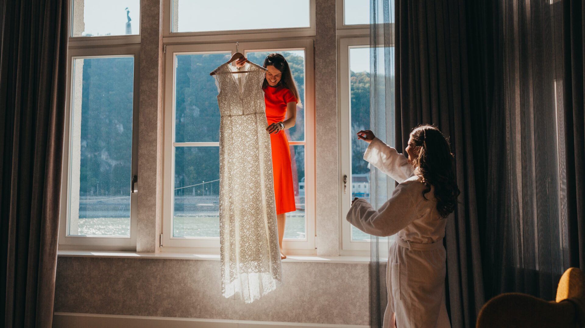 Robe de mariée lors des préparatifs